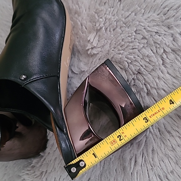 Halston Kelsey Mules ❤️ - Picture 7 of 8